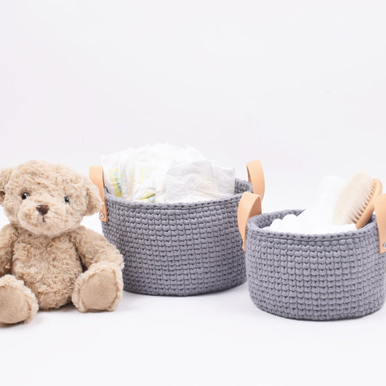 Ribbon kurv med hank av lær i 3 størrelser
4