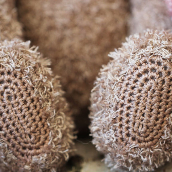 Teddy med teppe og pute - Basse
6