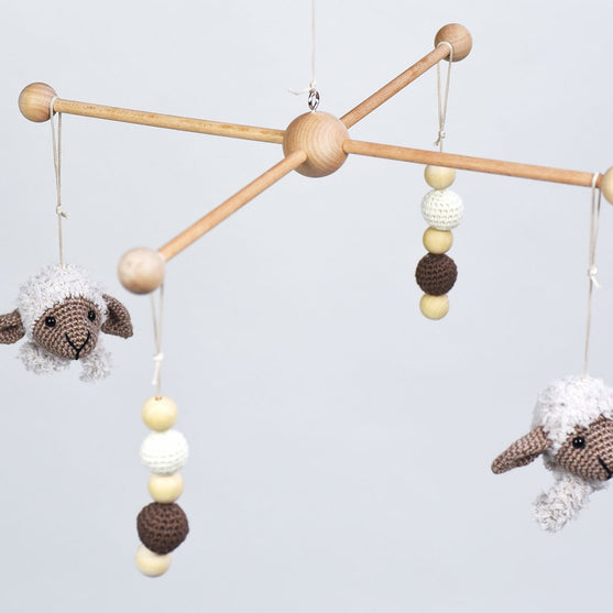 Chanel på koseklut og tre ring
7