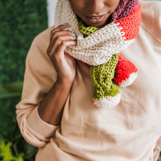 Chilly - Pom Scarf
2