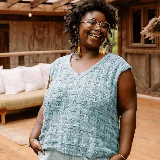 Calme Top - Ermeløs Kurvflettet Topp
7