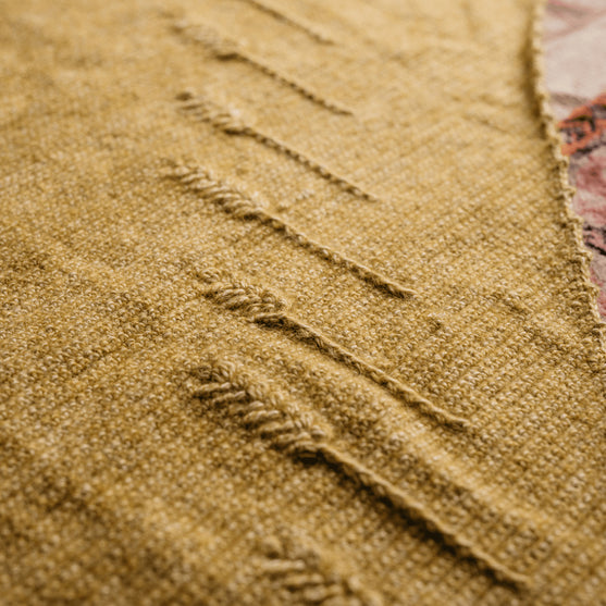 Heart of Gold - Teksturert Trekantsjal
10