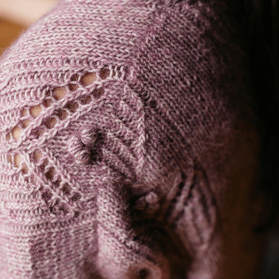 Antanilla - Cardigan med hullmønster
3