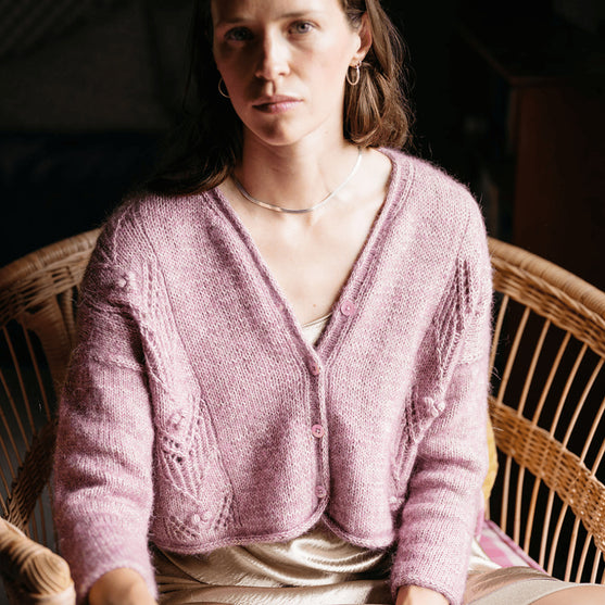 Antanilla - Cardigan med hullmønster
4