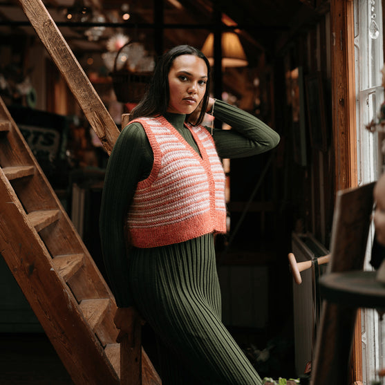 Amelia - Vest i fargemønster
4