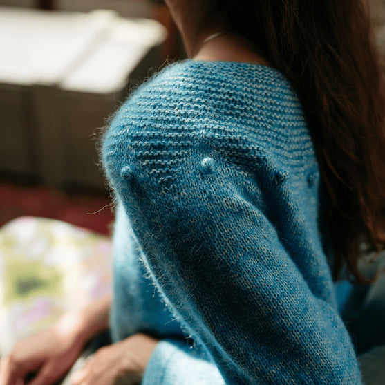 Adorned Pullover - Genser med rillestrikket bærestykke
4