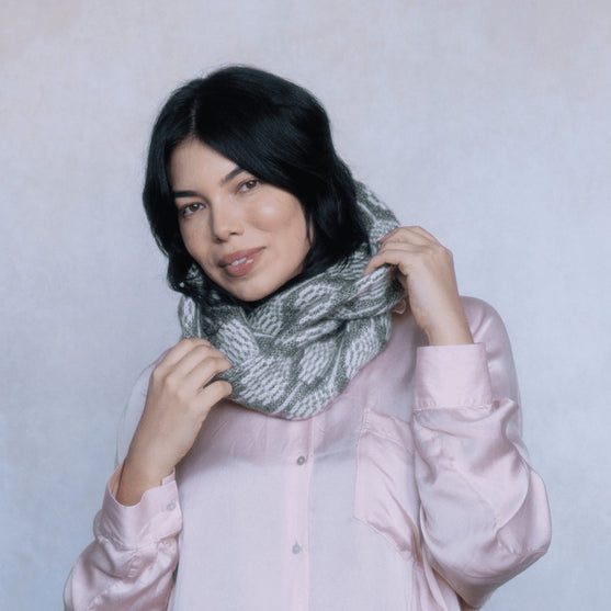 Biophilia - Mønstret tubeskjerf
2