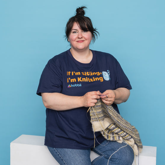 Sittende strikket T-skjorte - Yarniis (Limited Edition)
3