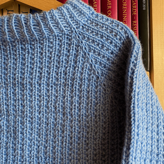 Easy Evening Sweater Junior - Genser
3