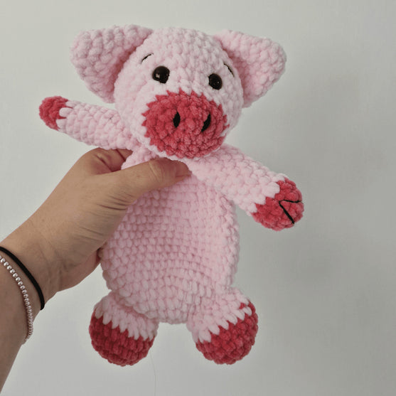Pebbles the Piglet - Koseklut
2