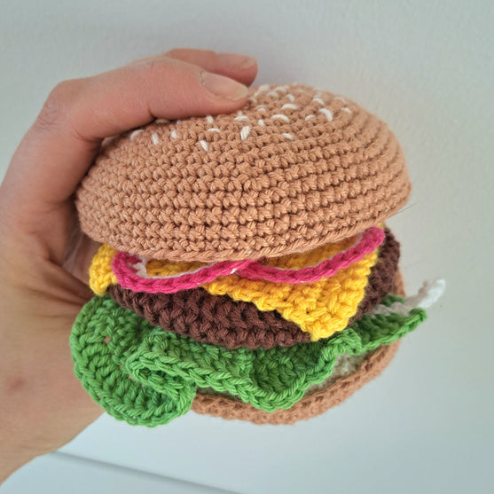 Hamburger og pommes frites
3
