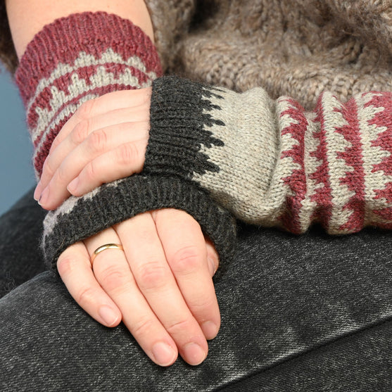 Arm Warmers in stranded colorwork
5