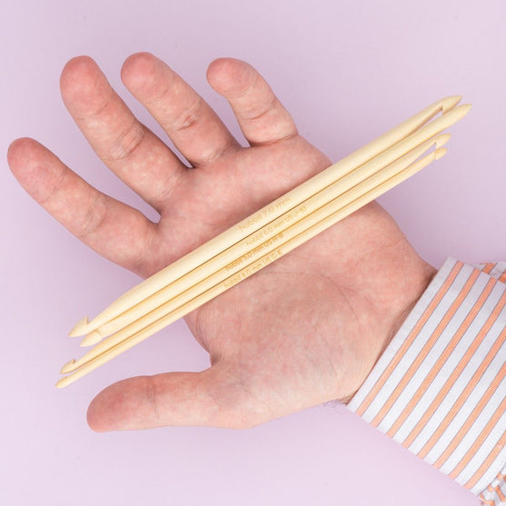 Bamboo Dobbel Tunesisk Heklenålsett - 20 cm - Hobbii
4