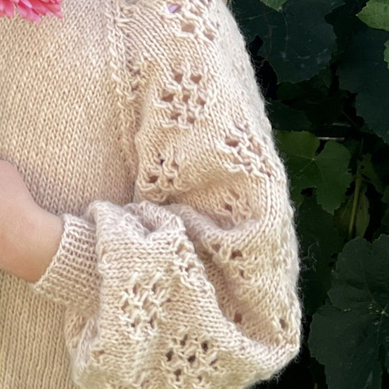 Flower - Children’s Sweater
5