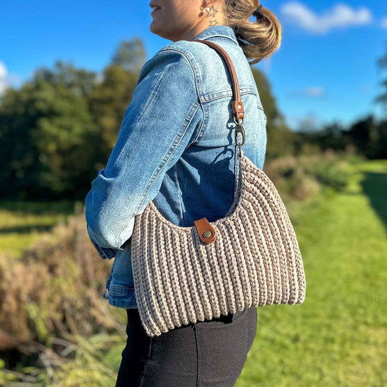 Amelia - Håndveske
4