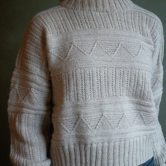 125-04 Dagmar Sweater
4