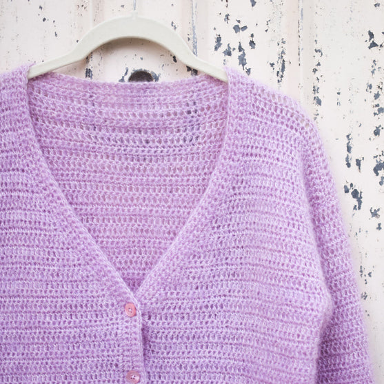 Essence - V-cardigan
3