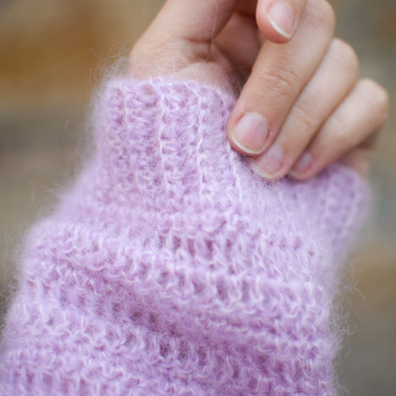 Essence - V-cardigan
5