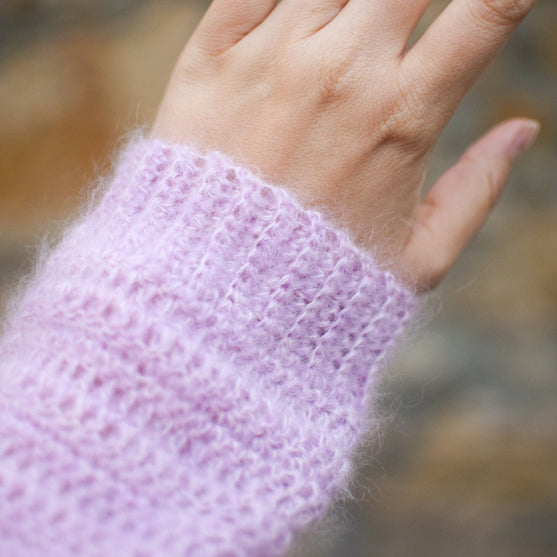 Essence - V-cardigan
6