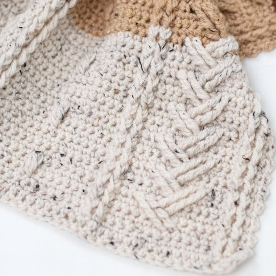 Happy Bear - Babyteppe og -lue
12