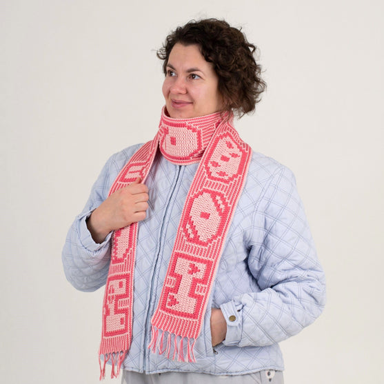 Hooked on You - Scarf
13