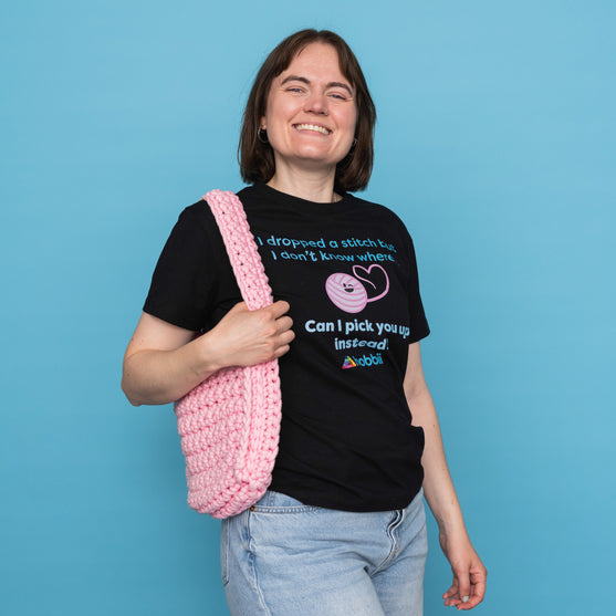 Dropped A Stitch T-skjorte - Yarniis (Limited Edition)
5