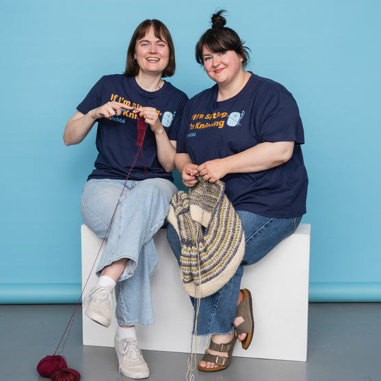 Sittende strikket T-skjorte - Yarniis (Limited Edition)
5