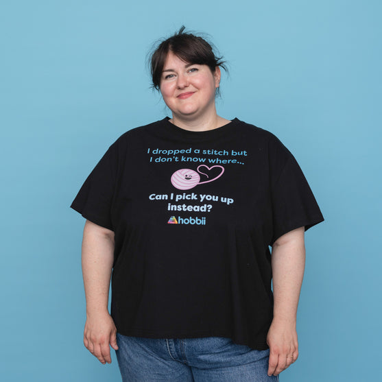 Dropped A Stitch T-skjorte - Yarniis (Limited Edition)
4