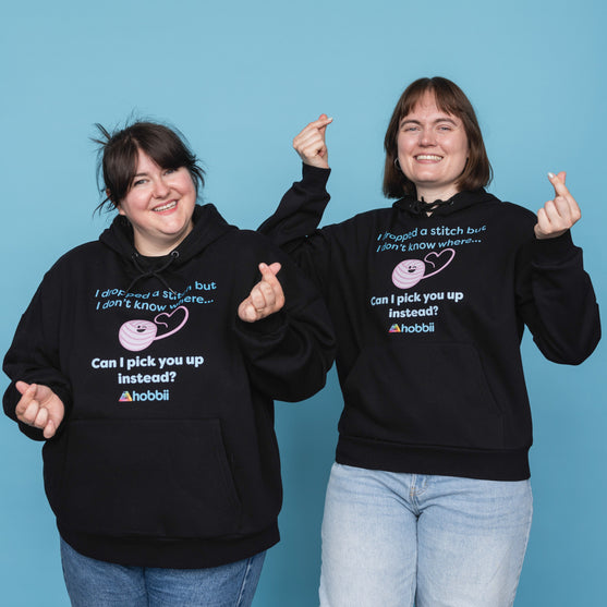 Dropped A Stitch-hettegenser - Yarniis (Limited Edition)
6