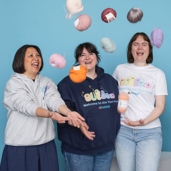 Love Hoodie - Yarniis (Limited Edition)
8