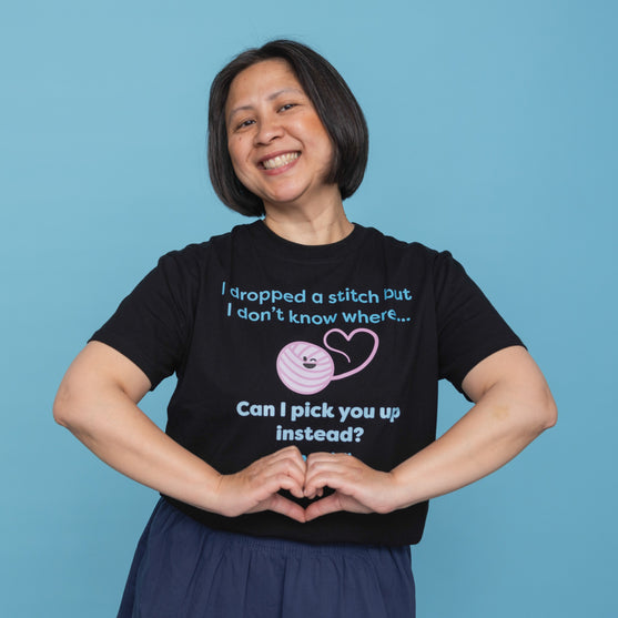 Dropped A Stitch T-skjorte - Yarniis (Limited Edition)
2