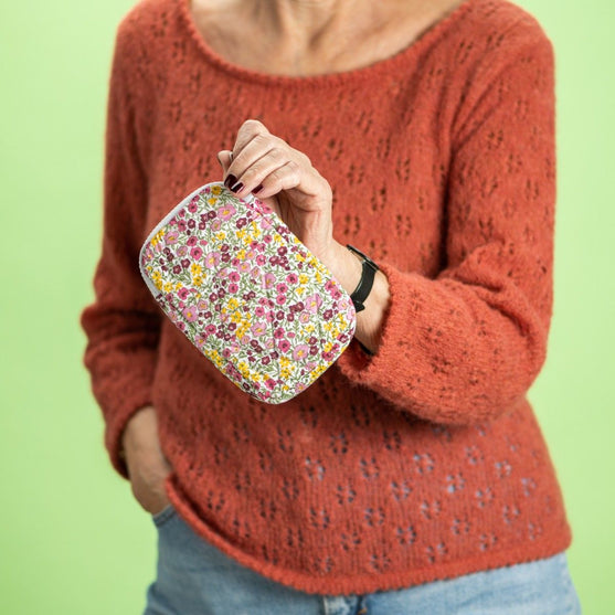 Quilted Case - Hobbii
5