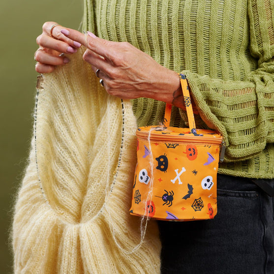 Garnholderveske med halloween print - Hobbii
2