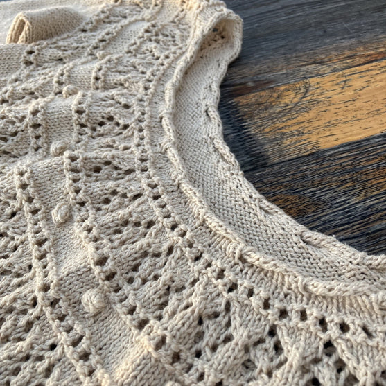 Diamond Eyelets - Bluse
6