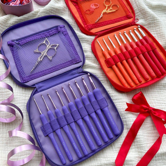 Cosmo Heklenålsett - 9 Størrelser - Wisteria - Hobbii
9