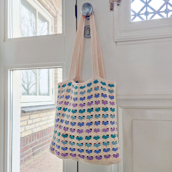 Hearts All Over - Bag
4