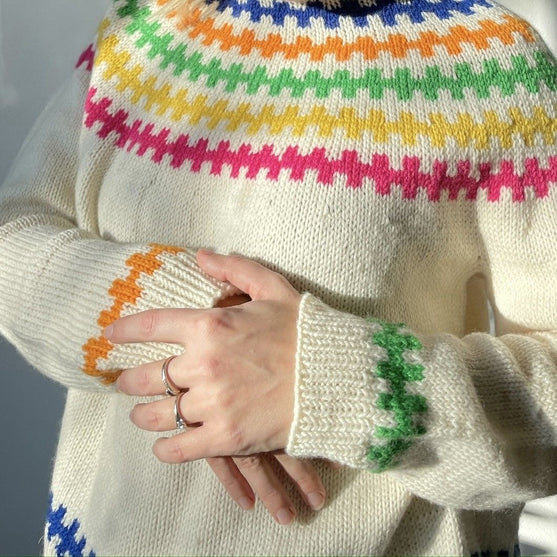 Easy Edgy Sweater - Genser
2