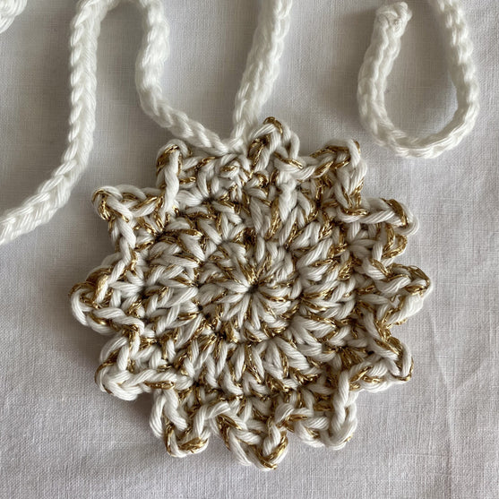 Solstice - Girlander
3