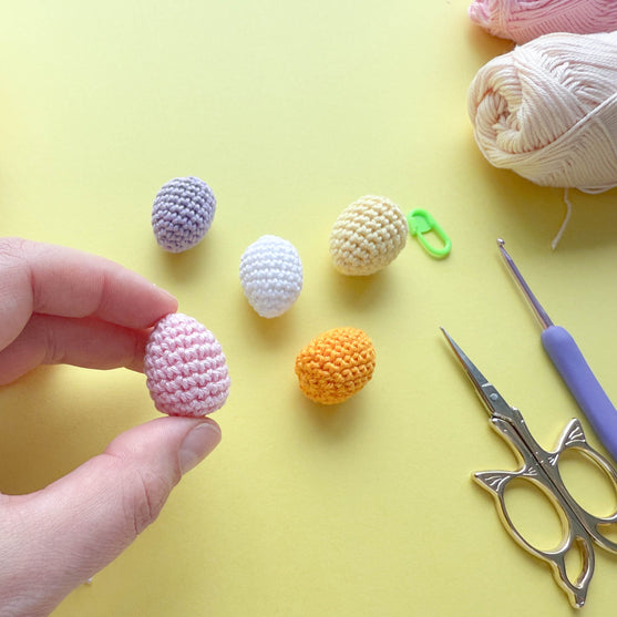 Påskekylling - Overraskelsesegg
4