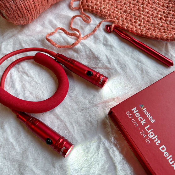 Nakkelampe Deluxe - Rød - Hobbii
6