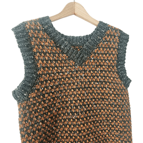 Ginger - Vest
6