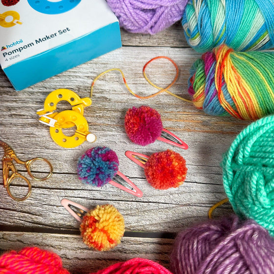 Hoop Pompon Maker - Hobbii
2