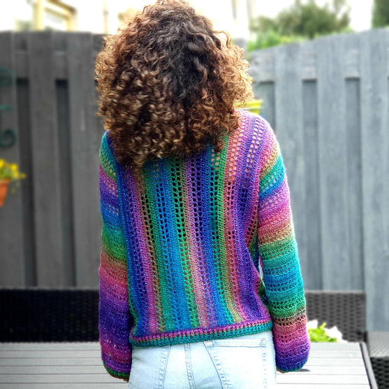 Sparkling Rainbow Genser
3