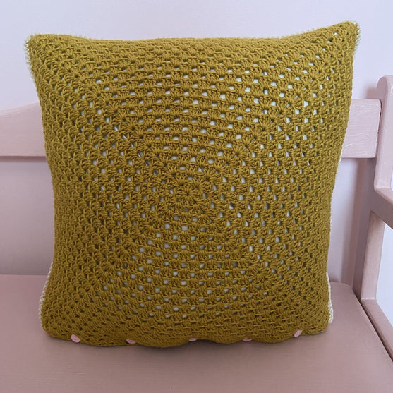 Spring Blooms - Pute
4