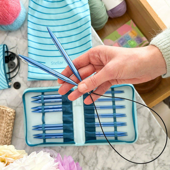 Stellar Interchangeable Circular Needle Set Deluxe - Sapphire - Hobbii
14