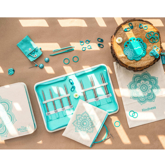The Kindness Set - Korte Utskiftbare Rundpinner - KnitPro
5