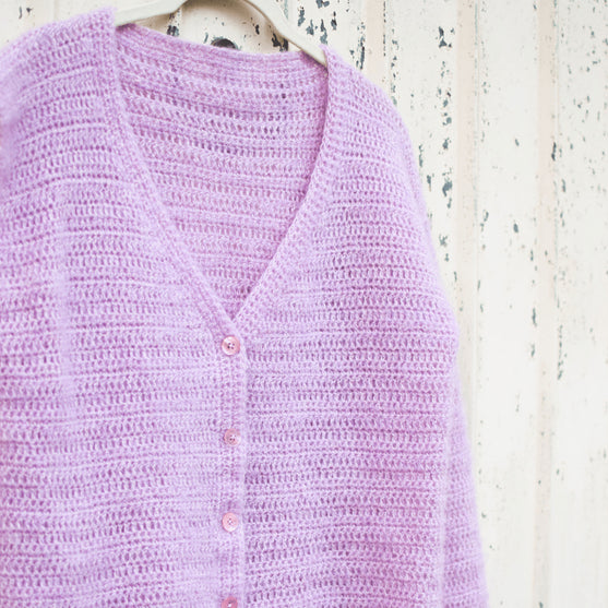 Essence - V-cardigan
2