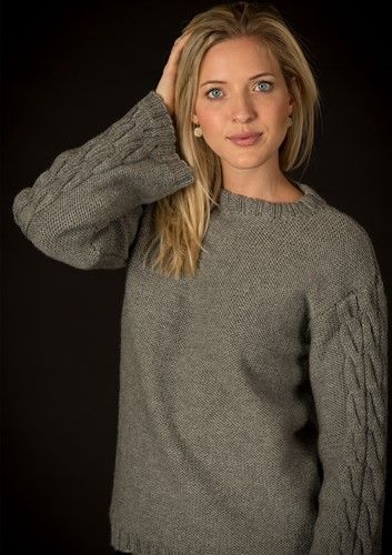 1593 - Genser med fletter på ermene