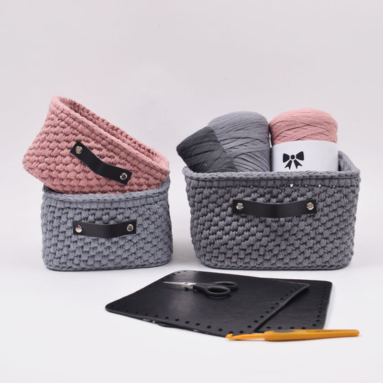 

Oppbevaringskurv med skinnbunn - Kvadratisk - Liten
4