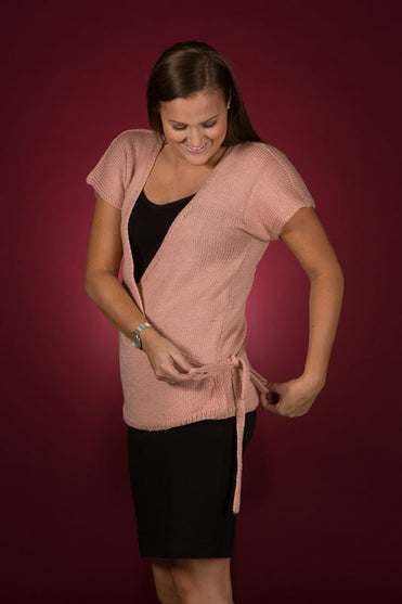 

1529 – Omslagsgenser med vinge ermer
1